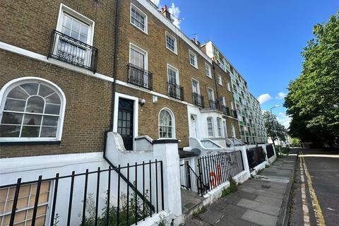 1 bed property, in Milton Place, £160,000