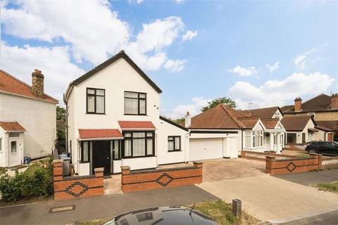4 bed property, in Sylvester Road, £1,050,000