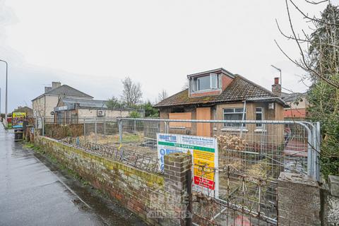4 bed property, in 144 Motherwell Road, £165,000