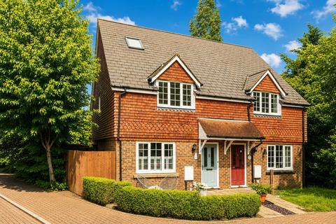 3 bed property, in The Grange, £500,000