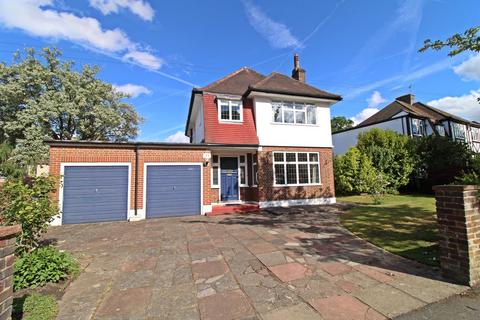 3 bed property, in Copse Avenue, £990,000