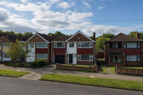 5 bed property, in Lanesborough Road, £500,000