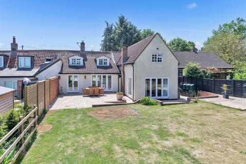 3 bed property, in Bogs Gap Lane, £800,000