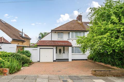 3 bed property, in Friars Avenue, £995,000