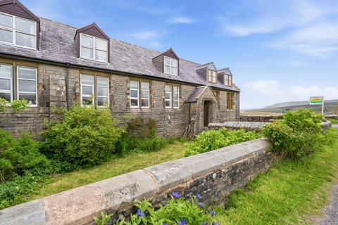 3 bed property, in The Old School, £240,000
