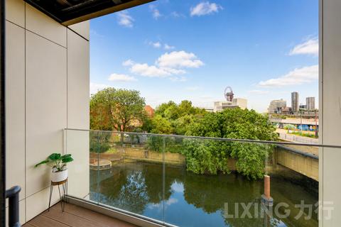 1 bed property, in River Heights, £300,000