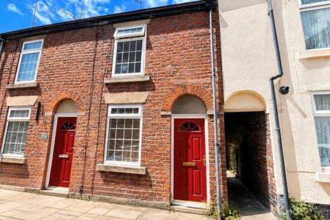 2 bed property, in Allen Street, £150,000