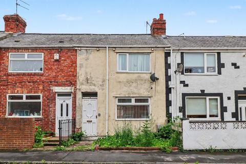 2 bed property, in 49 Queen Street, £20,000