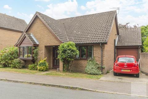 3 bed property, in Gurney Drive, £275,000