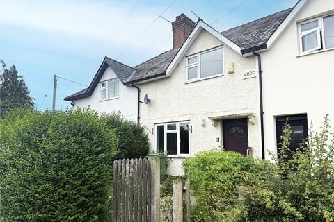 2 bed property, in The Crescent, £179,950