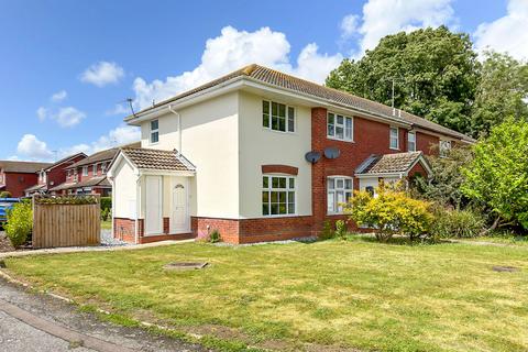 1 bed property, in Eagles Chase, £220,000