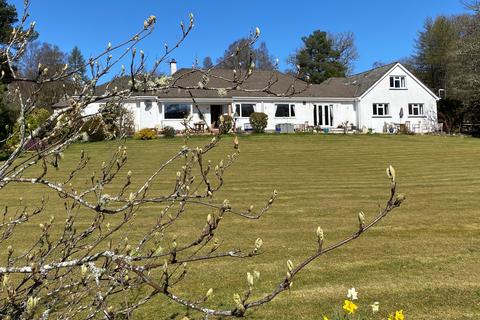 13 bed property, in Coire Glas Guest House, £795,000
