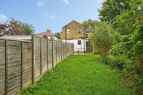 3 bed property, in Old Tovil Road, £375,000