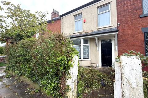 4 bed property, in Hope Terrace, £180,000
