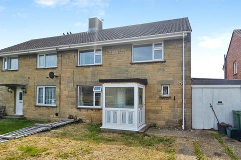 2 bed property, in Edinburgh Road, £200,000