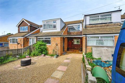 3 bed property, in Churchill Road, £310,000