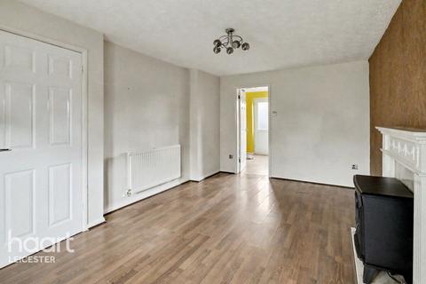 3 bed property, in Cranesbill Road, £250,000