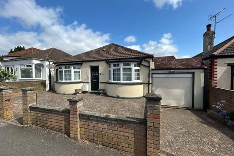 2 bed property, in Haig Avenue, £375,000