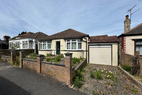 2 bed property, in Haig Avenue, £375,000