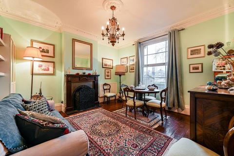 3 bed property, in Eltham Green, £700,000