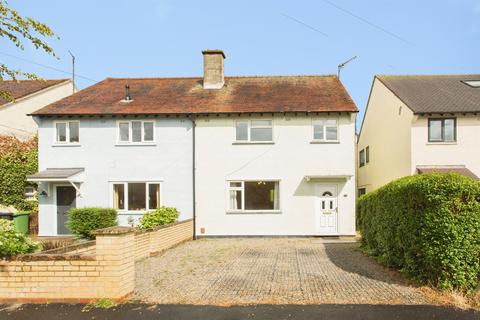 3 bed property, in Gunhild Close, £435,000