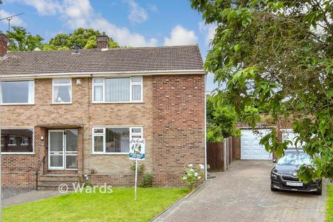 3 bed property, in Thirlmere Close, £325,000