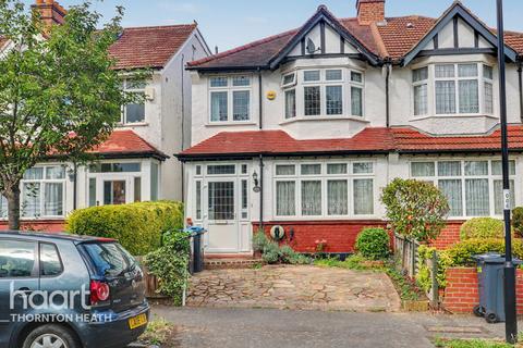 3 bed property, in Briar Road, £625,000