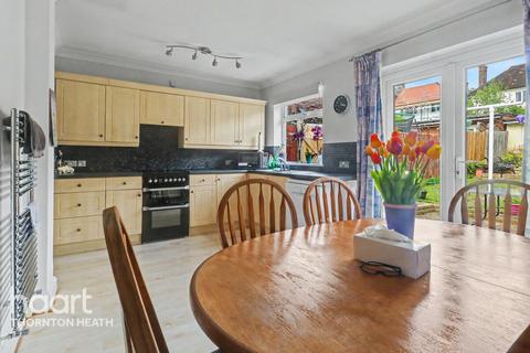 3 bed property, in Briar Road, £600,000