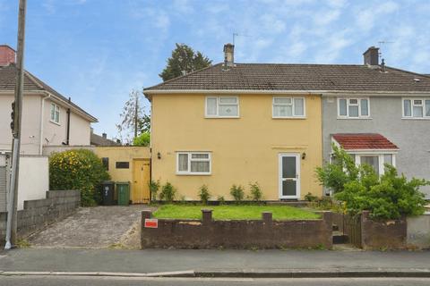 3 bed property, in Keinton Walk, £290,000