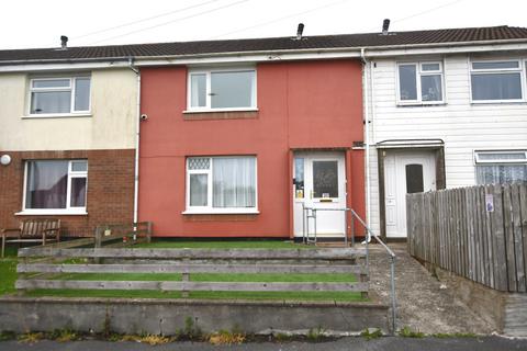 2 bed property, in Maes y Frenni, £99,500