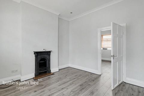 2 bed property, in Stoke-On-Trent ST1 6, £81,000