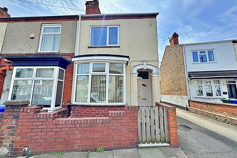 3 bed property, in Whites Road, £115,000