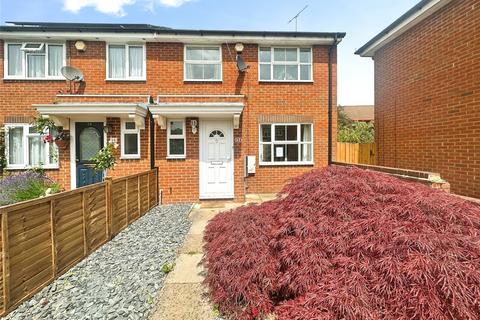 3 bed property, in Whitwell Close, £300,000
