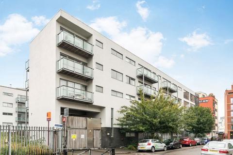 3 bed property, in Varcoe Road, £410,000