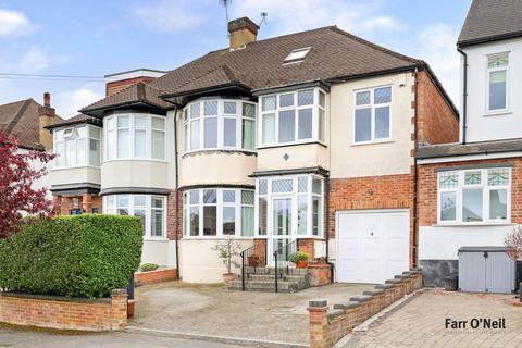 5 bed property, in Hilltop, £850,000