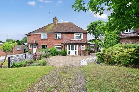 4 bed property, in Northfield Road, £550,000