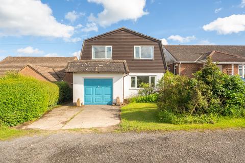 3 bed property, in Dog Kennel Lane, £585,000