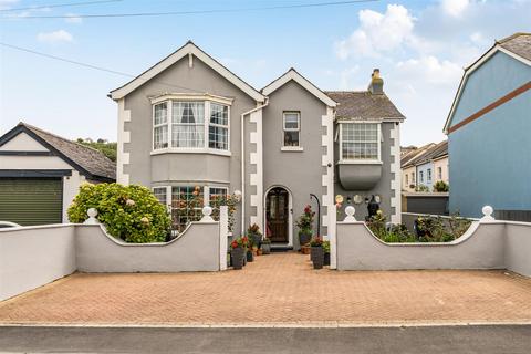 4 bed property, in Westward Ho!, £825,000