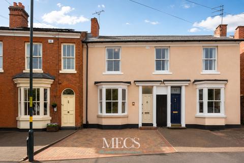 3 bed property, in Serpentine Road, £575,000