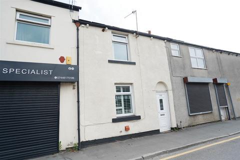 2 bed property, in Wright Street, £95,000