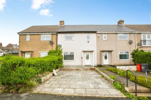 2 bed property, in Whitehill Road, £170,000