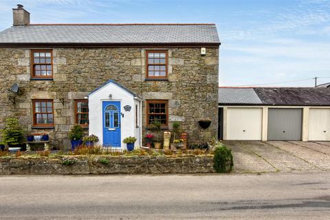 3 bed property, in Penhalvean, £560,000