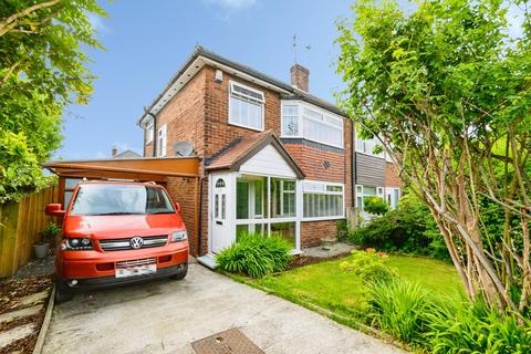 3 bed property, in Tong Road, £270,000