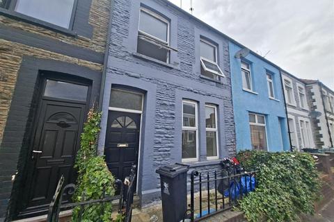 3 bed property, in Inverness Place, £270,000