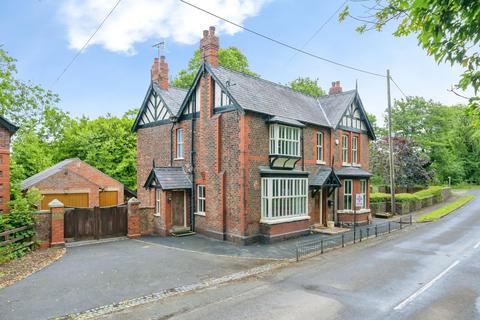 4 bed property, in Grimsditch Lane, £799,000