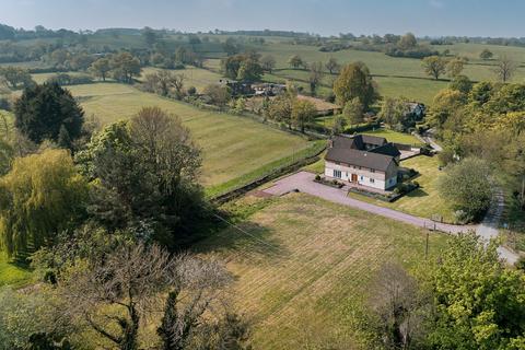 4 bed property, in Bathwood Lane, £1,500,000