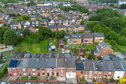 3 bed property, in Mill Street, £225,000