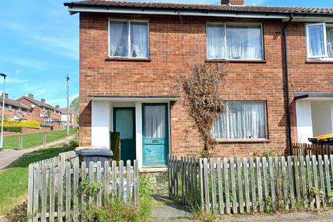 3 bed property, in 54 Meadway, £180,000