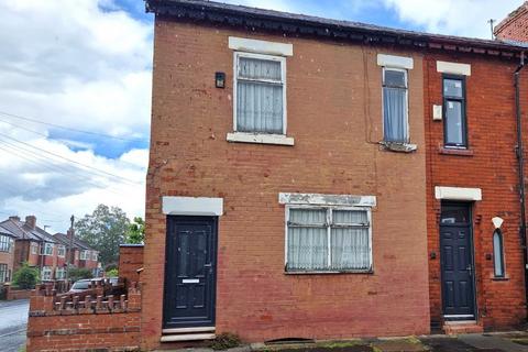 3 bed property, in 101 Clough Road, £60,000