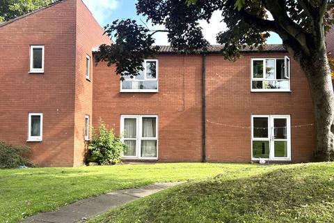 1 bed property, in 16 Kirkwood, £15,000